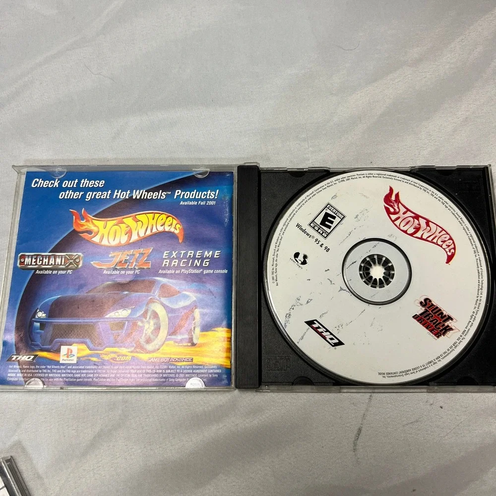 Hot Wheels Stunt Track Driver 2 Prison Tycoon PC CD-ROM‎ Grand Theft Auto Bundle
